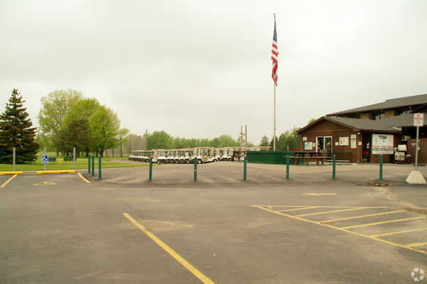 Southmoor Golf Club Bar & Grill - Real Estate Listing Photo (newer photo)